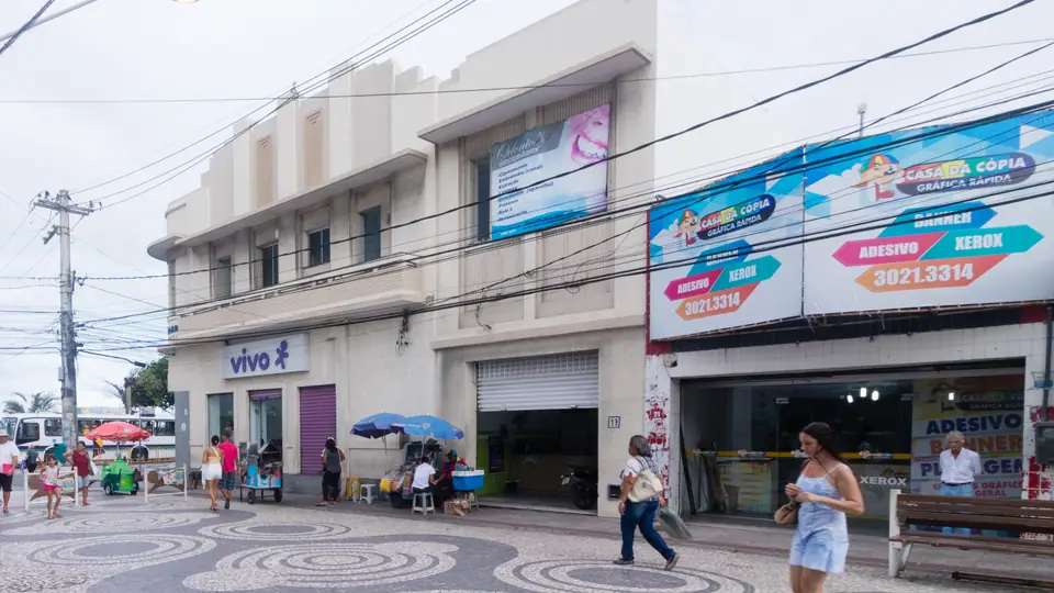 Rua do bairro Centro de Aracaju com casario colonial